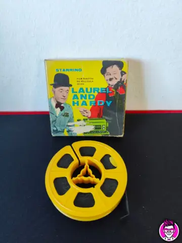 Reperto originale A.V.O. Film Show Laurel and Hardy - Pellicola 8mm - Condizioni USATO CIB