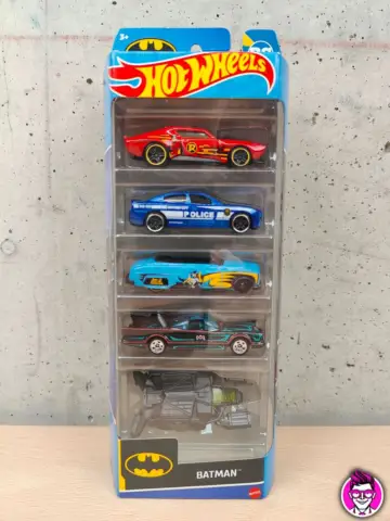 Reperto originale Hot Wheels Batman DC - 5 Automodelli da Collezione Batmobile Dodge Charger The Bat Auto Modellini - Condizioni NUOVO / SIGILLATO CIB
