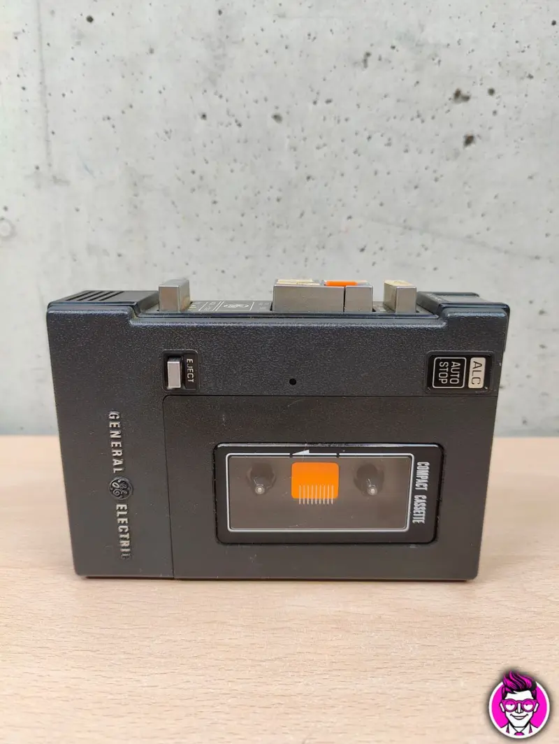 General Electric Model 3-5308 - Walkman Japan Anni '80 Funzionante - Vista 1