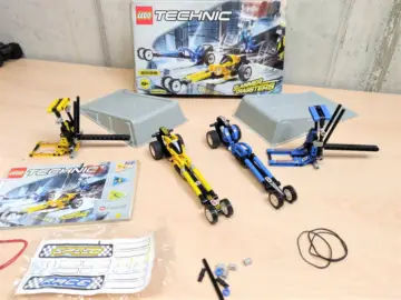 Reperto originale LEGO Technic 8238 Slammer Dragsters Usato Completo - Condizioni USATO CIB