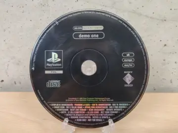 Reperto originale Demo One SCED-00456 - PlayStation 1 PS1 - PAL ITA Solo CD Disco Specchio - Condizioni USATO TESTATO 100% CIB