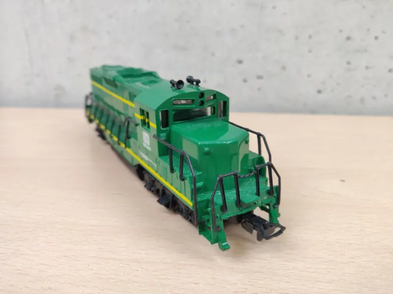 Locomotiva Tedesca DB 326 243-3 EMD Diesel - Scala HO Loco Testato e Funzionante - Vista 1