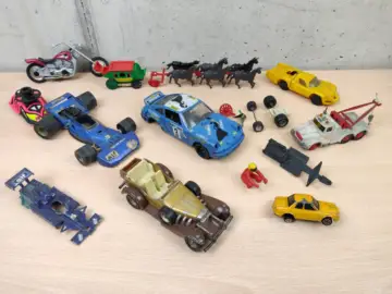 Reperto originale Lotto Modellini Auto Vintage da Recupero - Politoys Polistil Matchbox - Condizioni USATO CIB