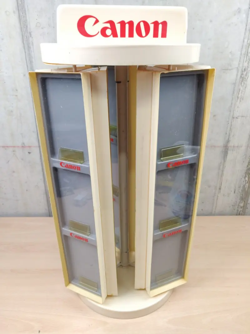 Espositore Totem della Canon con Scatola - Vista 1