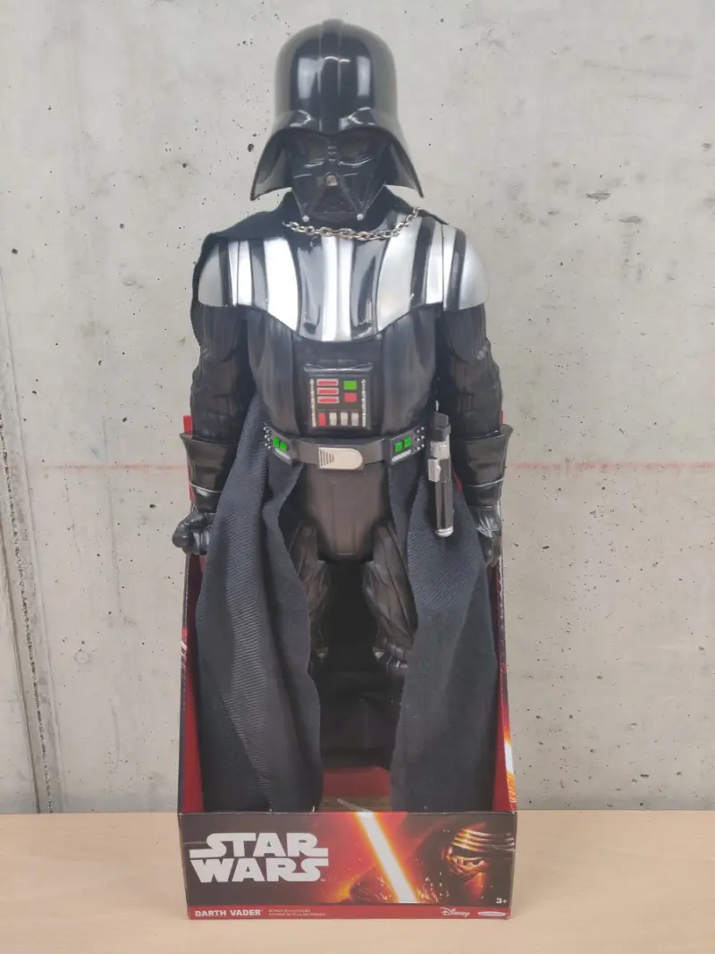 Darth Vader Star Wars Disney - Action Figure Ufficiale Gigante Alto 51 cm - Vista 1