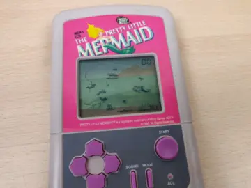 Reperto originale The Pretty Little Mermaid - Game & Watch Microgames of America USA 1992 LCD (1992) - Condizioni USATO CIB