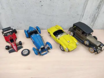 Reperto originale Lotto Auto Burgao Come Pezzi di Ricambio - Vintage Diecast Model Car Auto Modellino - Condizioni USATO CIB