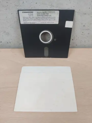 Reperto originale Commodore 128 CP/M System Disk Plus Version 3.0 Floppy 5.25" Original (1985) - Condizioni USATO CIB