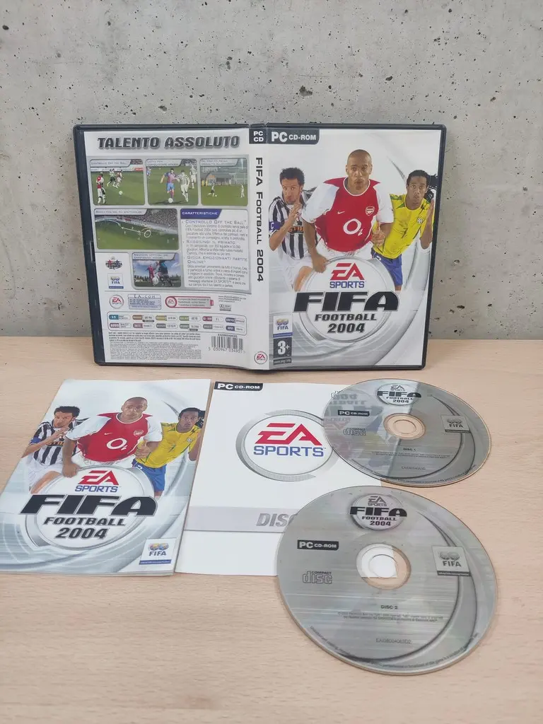 FIFA 2004 - PC Computer - Italiano Completo - Vista 1