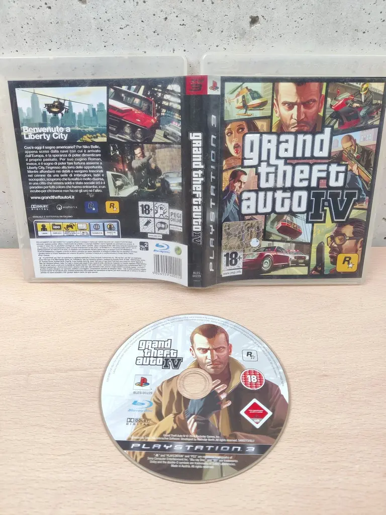 GTA IV - PlayStation 3 PS3 - PAL ITA - Vista 1