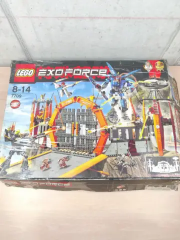 Reperto originale LEGO Exoforce 7709 Sentai Fortess - Usato - Condizioni USATO CIB