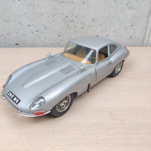 Miniatura 3 per Jaguar E Coupe 1961 Grigia 1:18 Burago