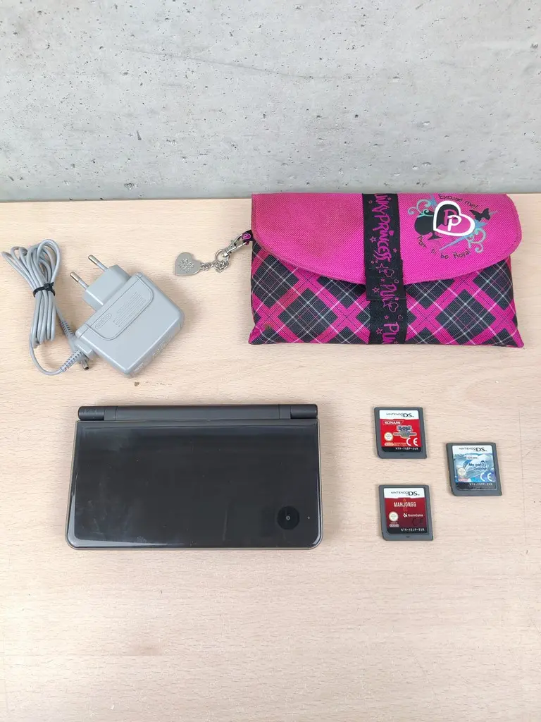 Nintendo DS XL Brown + Caricatore + 3 Giochi + Custodia Testato - Vista 1