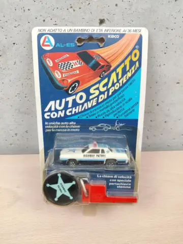 Reperto originale Auto Scatto con Chiave di Potenza Modellino Diecast Vintage Anni 80' Nuovo #09 - Condizioni NUOVO / SIGILLATO CIB
