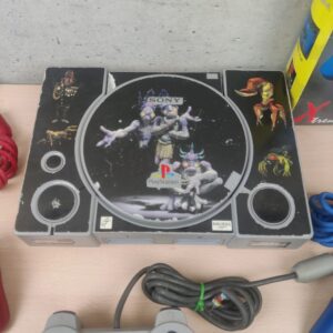 Miniatura 5 per Console - Sony PlayStation 1 - SCPH-5552 Testato Funzionante con Accessori e Gioco #08