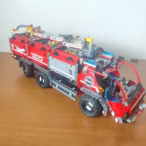 Miniatura 3 per LEGO Technic 42068 Airport Rescue Vehicle Completo al 95%