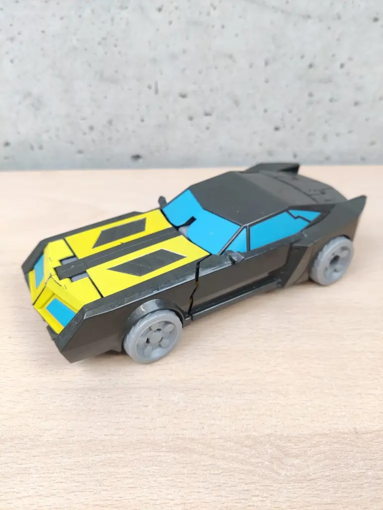 Transformers Legion Class Night Ops Bumblebee Robots in Disguise - Vista 1