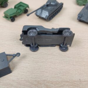 Miniatura 6 per Mezzi Militari Tank Camion Jeeep Etc Vintage Made Germany e Italy