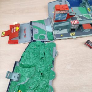 Miniatura 7 per Micro Machines Camion Autocisterna Carabinieri