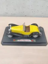 Miniatura 1 per 1/24 Burago Bugatti Tipo 55 1932 Modello Auto