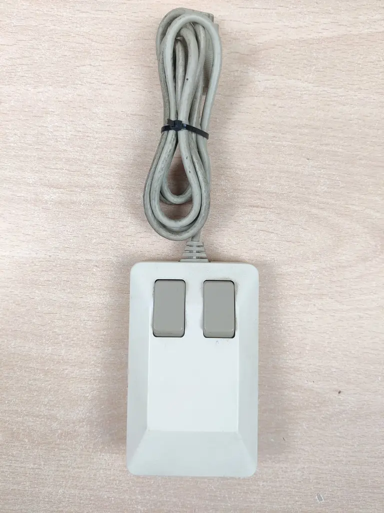 Mouse Commodore Originale 327124-05 1992 - Vista 1