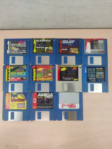 Reperto originale Lotto Giochi Amiga Commodore 11pz - Floppy Disk - Condizioni USATO CIB