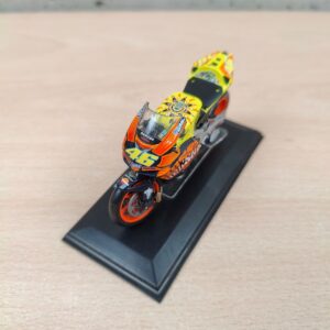 Miniatura 2 per Honda RC211V Valentino Rossi - Valencia GP World Champ 2003 - 1/22 Moto