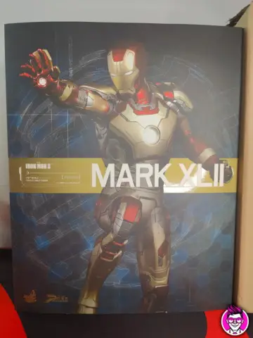 Reperto originale Iron Man Mark XLII - 1/6 2013 Marvel Hot Toys Action Figures (2013) - Condizioni NUOVO / SIGILLATO CIB