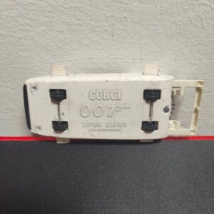 Miniatura 2 per 007 Lotus Esprit James Bond - Corgi Toys 1/36 Modellino Diecast