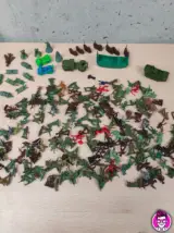Miniatura 1 per Lotto Soldatini Vintage Plastica Anni '70/80