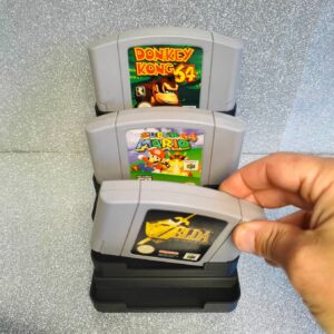 Miniatura 5 per Espositore Cartucce Nintendo 64 N64 - Nerdpick Lab 3pz