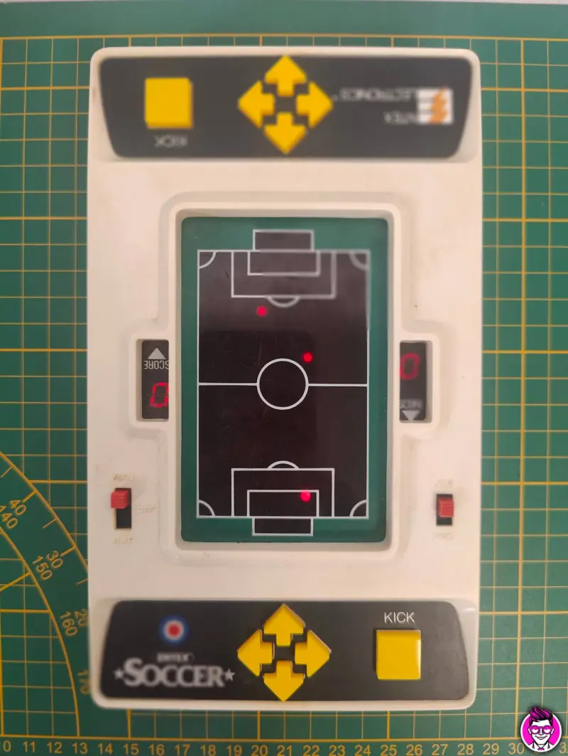 Entex Soccer - Console Vintage - Entex Electronic 1980 - Vista 1