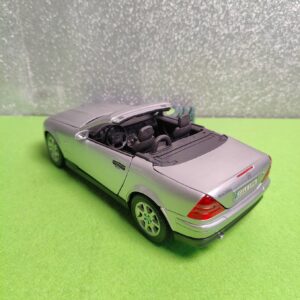 Miniatura 3 per Maisto 1/18 Mercedes Benz SLK 230 - Vintage Model Car Auto Modellino