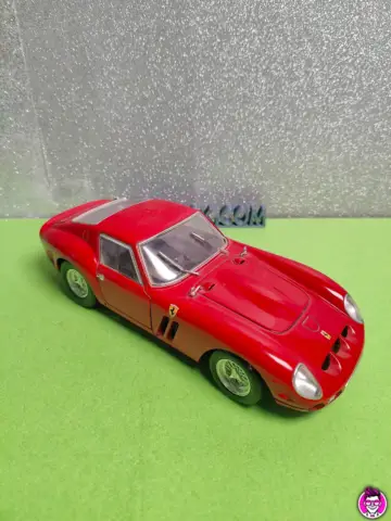 Reperto originale Mattel 1998 Ferrari 250 GTO 1/18 - Vintage Model Car Auto Modellino (1998) - Condizioni USATO CIB