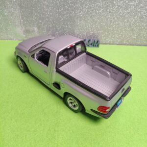 Miniatura 3 per Bburago Ford SVT P150 1/21 - Vintage Model Car Auto Modellino