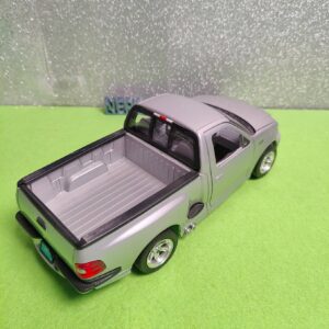 Miniatura 4 per Bburago Ford SVT P150 1/21 - Vintage Model Car Auto Modellino