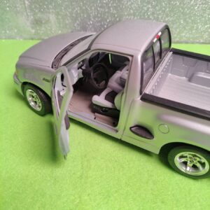 Miniatura 5 per Bburago Ford SVT P150 1/21 - Vintage Model Car Auto Modellino