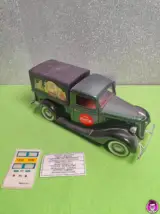 Miniatura 1 per Solido 1/18 Solido Ford V8 1934 Cocacola - Vintage Model Car Auto Modellino