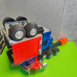 Miniatura 3 per Hasbro Transformers Optimus Prime Battle Rig Blaster